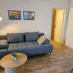 Apartment Mare Beachfront With Sea View *