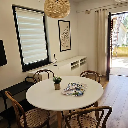 Mare Azzuro Ii * 普拉