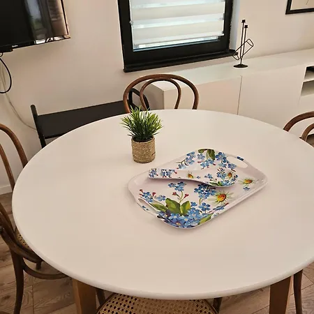 Mare Azzuro Ii 公寓 *