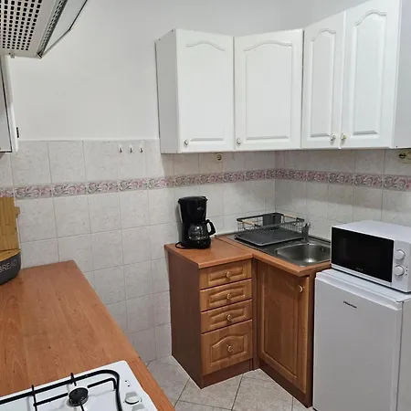 Mare Beachfront With Sea View Apartmán