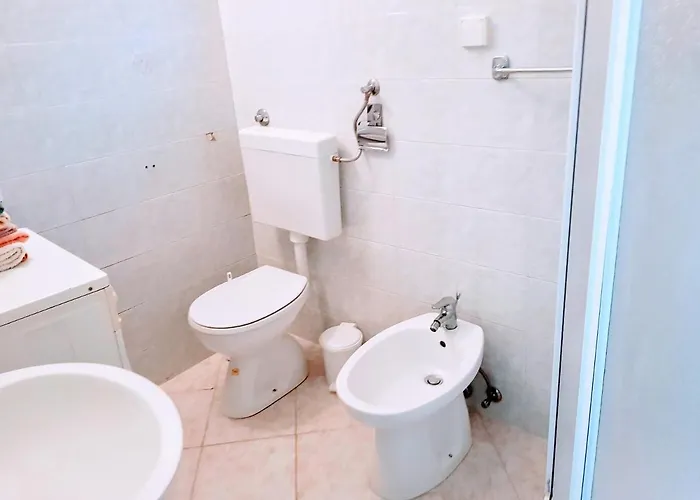 Mare Beachfront Apartment With Sea View *