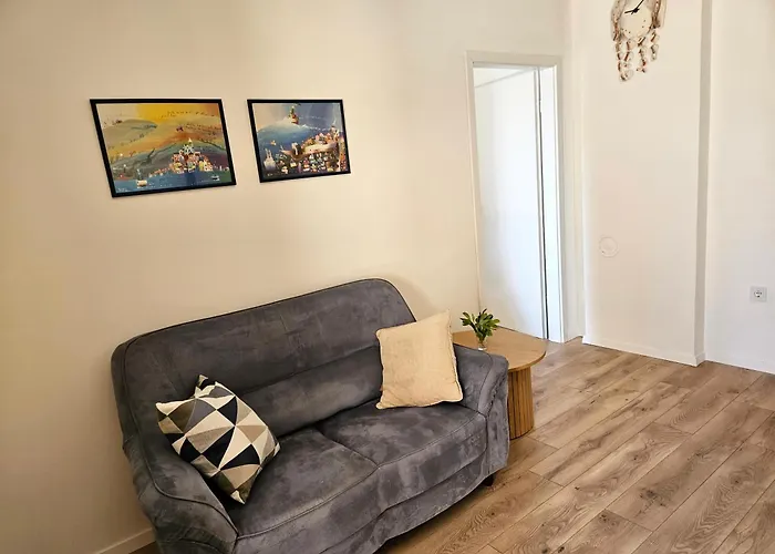 Mare Beachfront Apartment With Sea View Lägenhet Pula